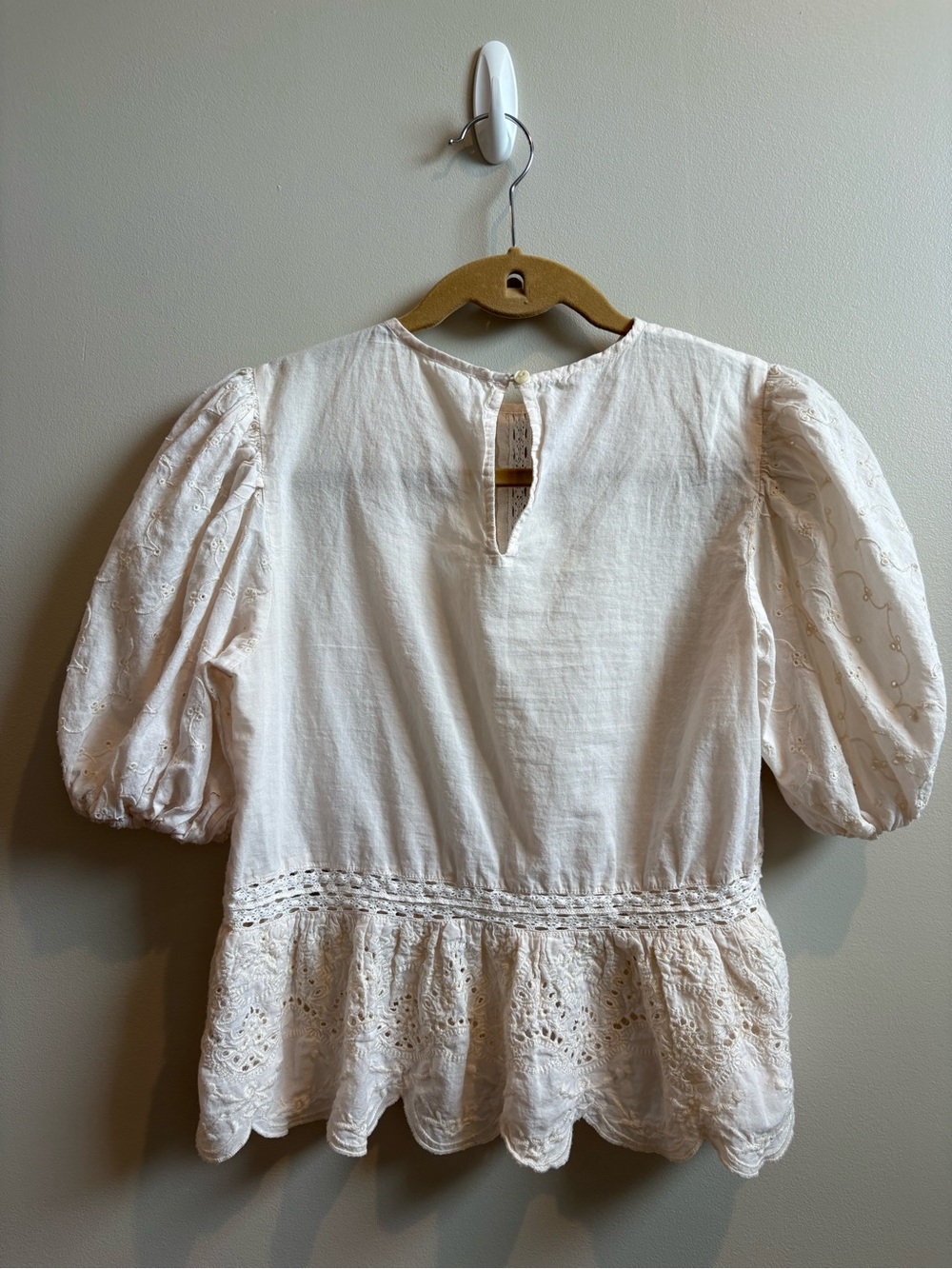 Anthropologie Cream Eyelet Pintuck Peplum Top - Picture 2 of 5